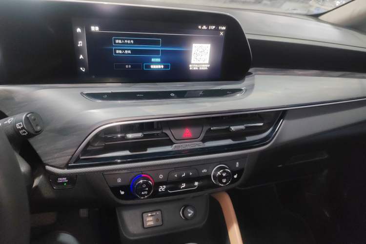 Used Buick GL6 2021 323T Mild Hybrid Connect Luxury Model Audio And AC Panel