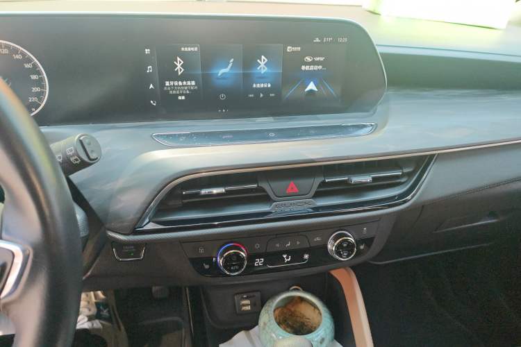 Used Buick GL6 2021 323T Mild Hybrid Connect Luxury Model Audio And AC Panel