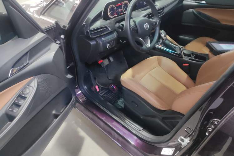 Used Buick GL6 2021 323T Mild Hybrid Connect Luxury Model Driver Seat
