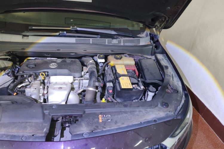 Used Buick GL6 2021 323T Mild Hybrid Connect Prestige Model Engine Bay Left
