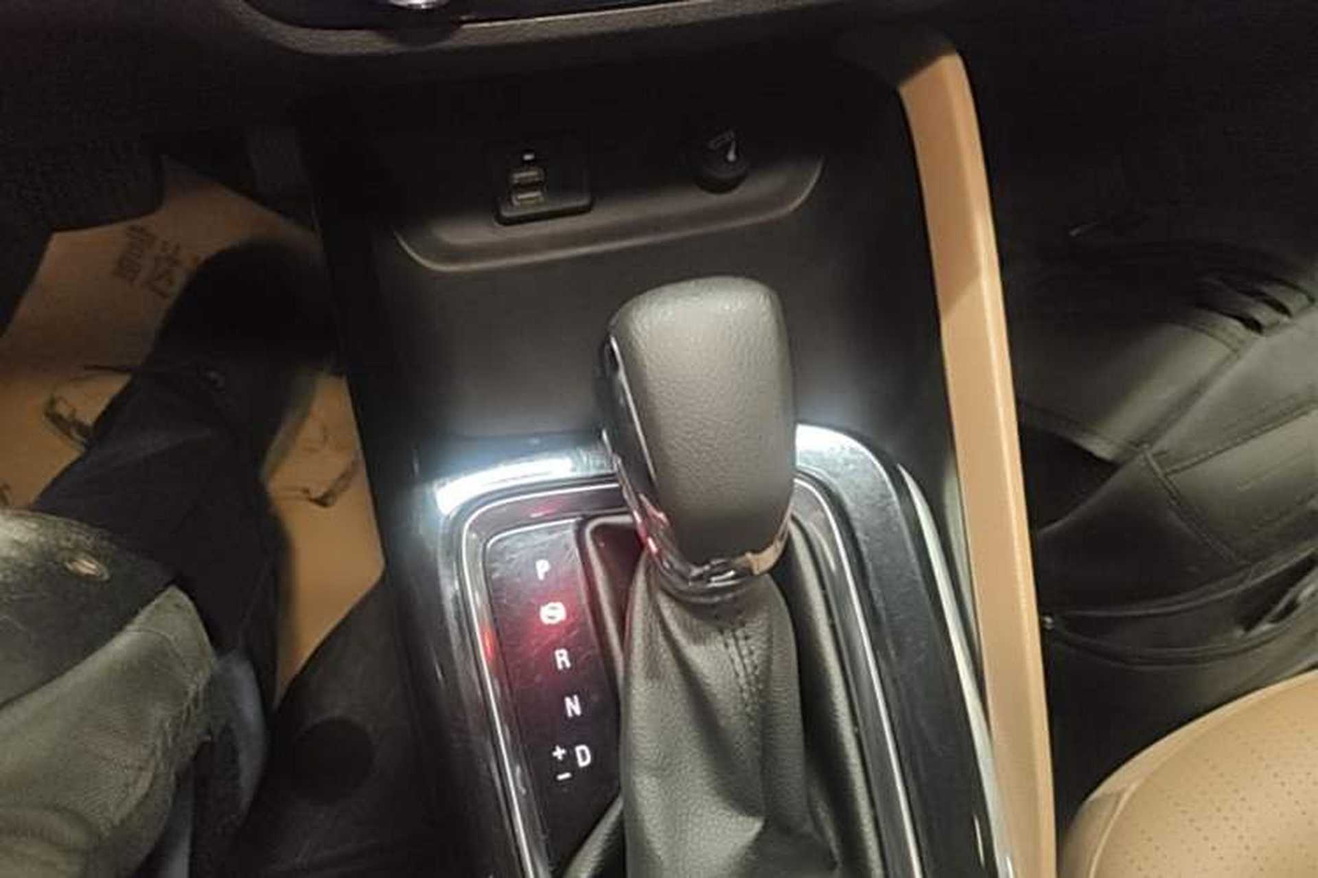Used Buick GL6 2021 323T Mild Hybrid Connect Luxury Model Gear Lever