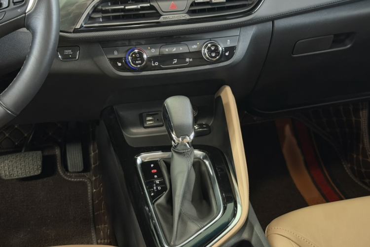 Used Buick GL6 2021 323T Mild Hybrid Connect Prestige Model Gear Lever