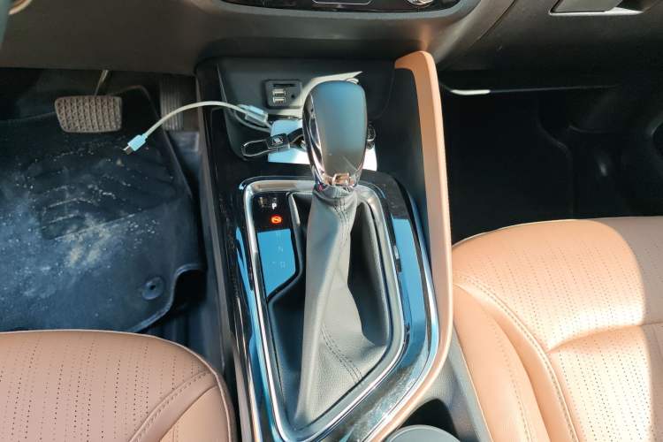 Used Buick GL6 2021 323T Mild Hybrid Connect Luxury Model Gear Lever
