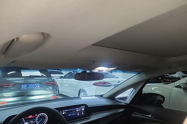 Used Buick GL6 2021 323T Mild Hybrid Connect Luxury Model Headliner