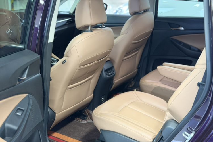 Used Buick GL6 2021 323T Mild Hybrid Connect Prestige Model Interior 2
