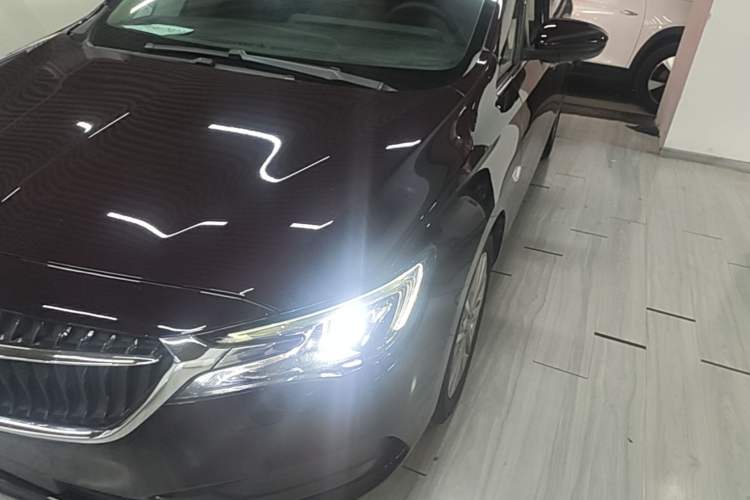 Used Buick GL6 2021 323T Mild Hybrid Connect Luxury Model Left Front Headlight