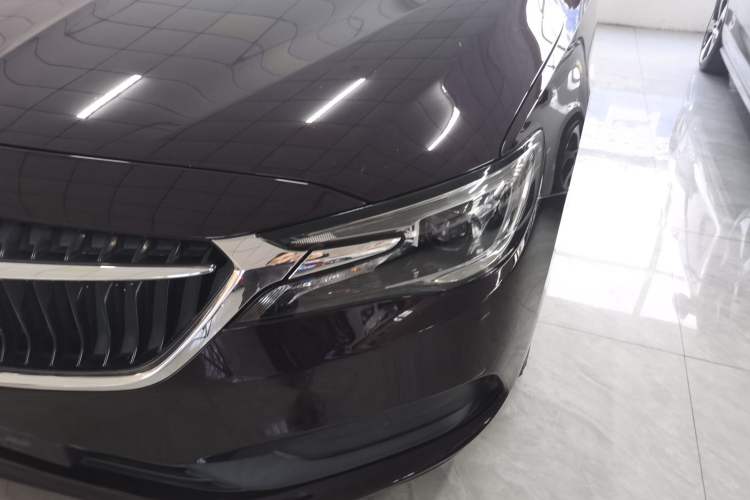 Used Buick GL6 2021 323T Mild Hybrid Connect Luxury Model Left Front Headlight