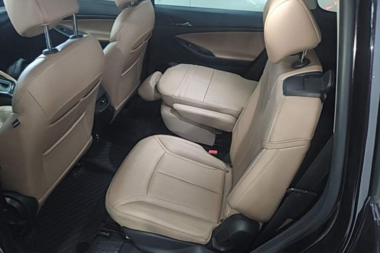 Used Buick GL6 2021 323T Mild Hybrid Connect Luxury Model Left Rear Seat