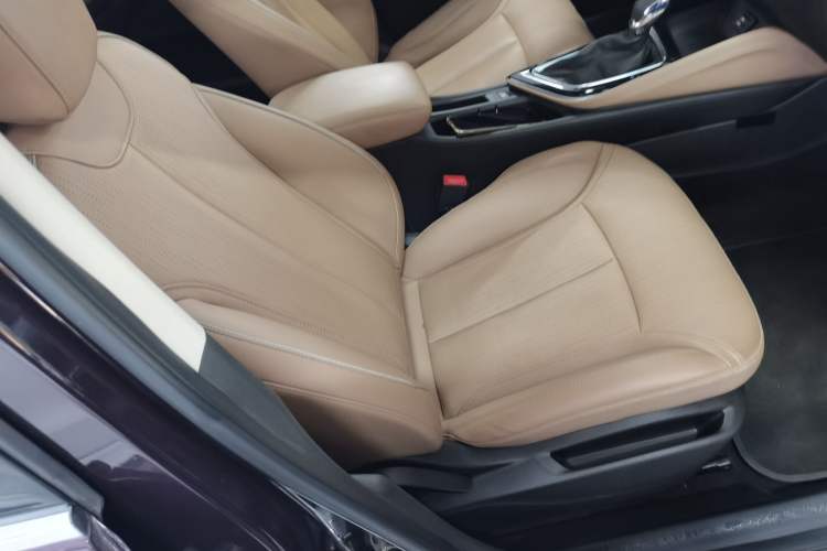 Used Buick GL6 2021 323T Mild Hybrid Connect Luxury Model Right Front Seat