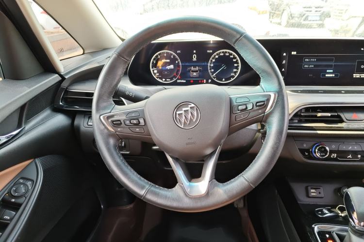 Used Buick GL6 2021 323T Mild Hybrid Connect Prestige Model Steering Wheel