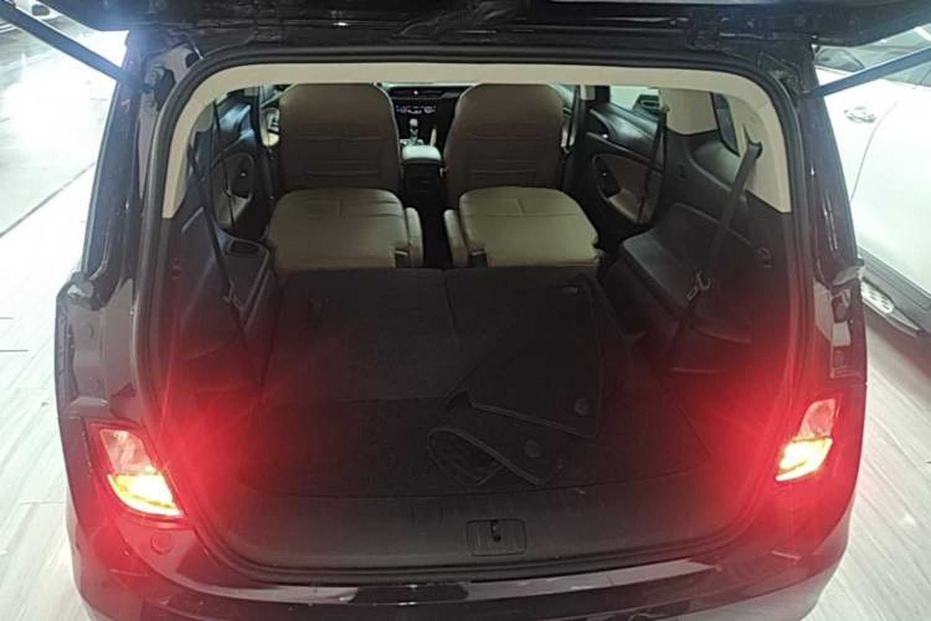 Used Buick GL6 2021 323T Mild Hybrid Connect Luxury Model Trunk
