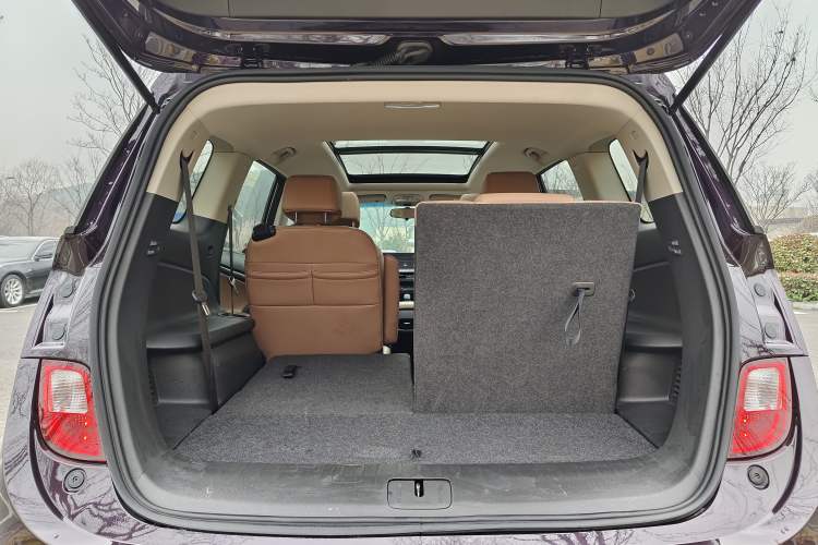 Used Buick GL6 2021 323T Mild Hybrid Connect Luxury Model Trunk