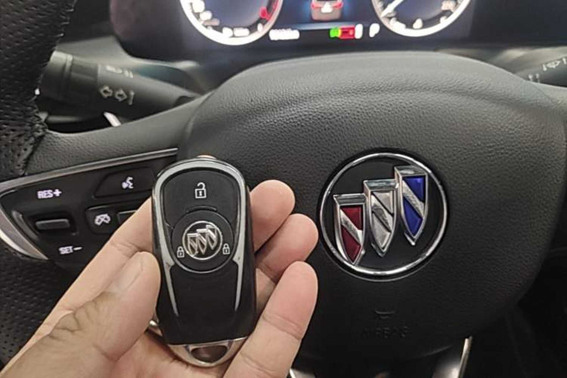 Used Buick GL6 2021 323T Mild Hybrid Connect Luxury Model Vehicle Key