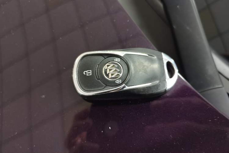 Used Buick GL6 2021 323T Mild Hybrid Connect Luxury Model Vehicle Key