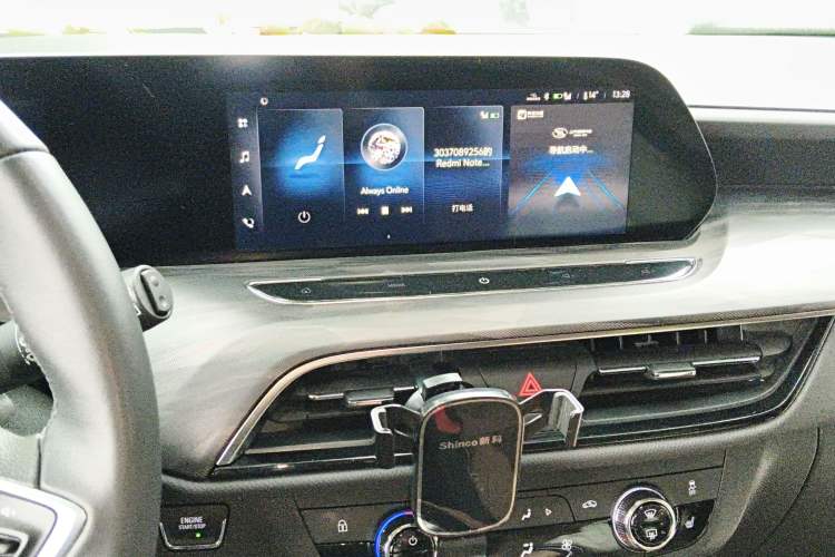 Used Buick GL6 2021 323T Mild Hybrid Connect Luxury Model Audio And AC Panel