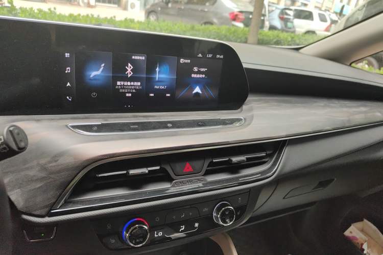 Used Buick GL6 2021 323T Mild Hybrid Connect Luxury Model Audio And AC Panel
