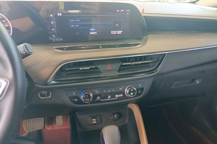Used Buick GL6 2021 323T Mild Hybrid Connect Prestige Model Audio And AC Panel