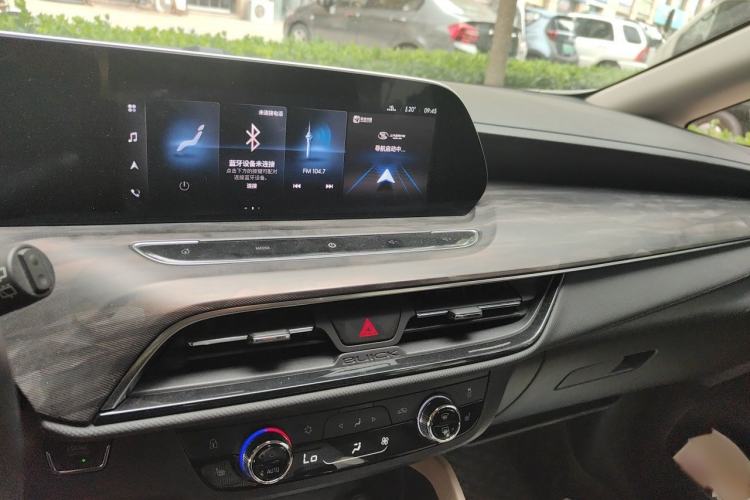 Used Buick GL6 2021 323T Mild Hybrid Connect Luxury Model Audio And AC Panel