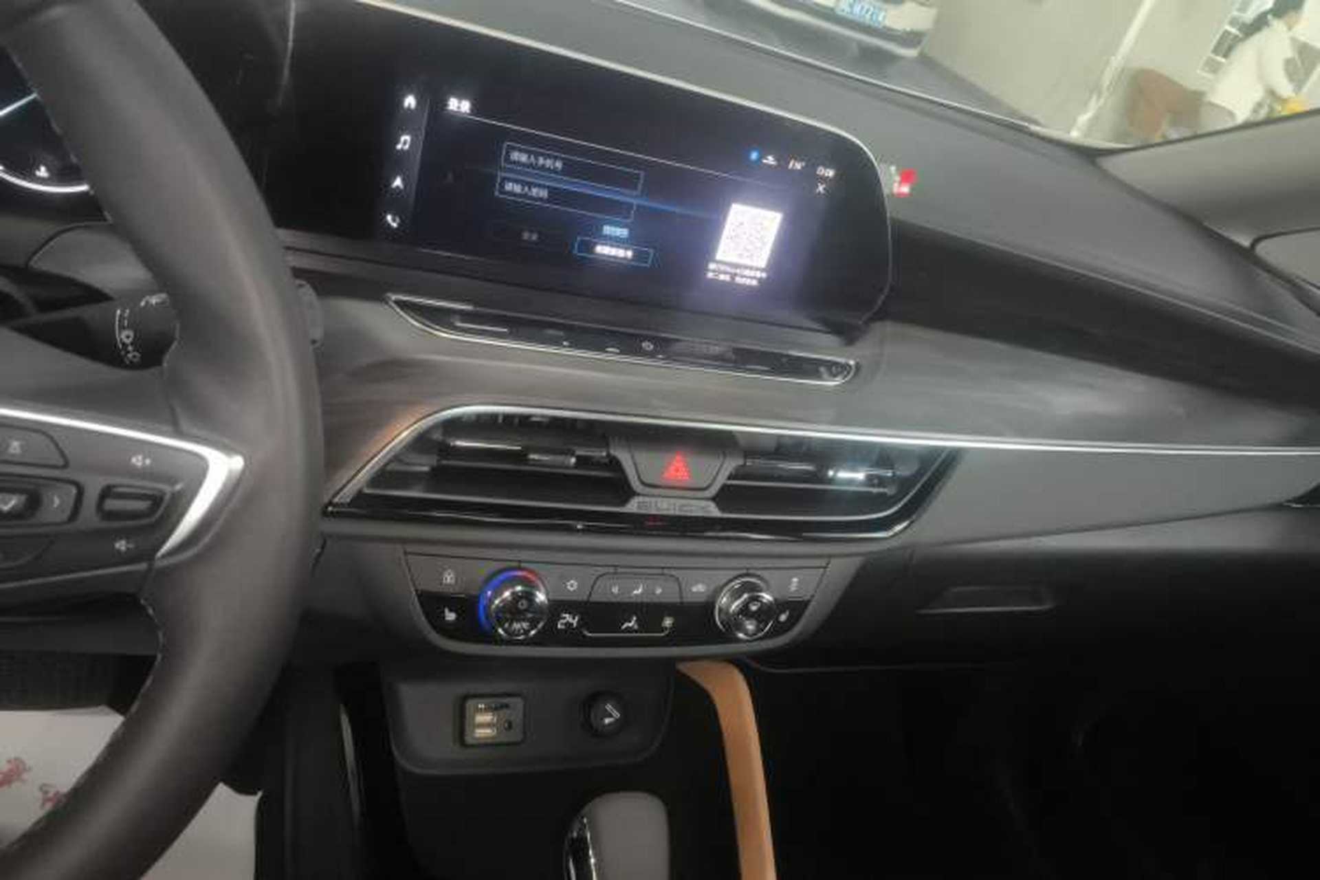 Used Buick GL6 2021 323T Mild Hybrid Connect Luxury Model Audio And AC Panel