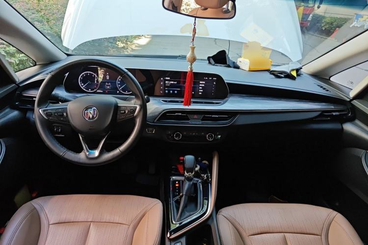 Used Buick GL6 2021 323T Mild Hybrid Connect Luxury Model Center Console