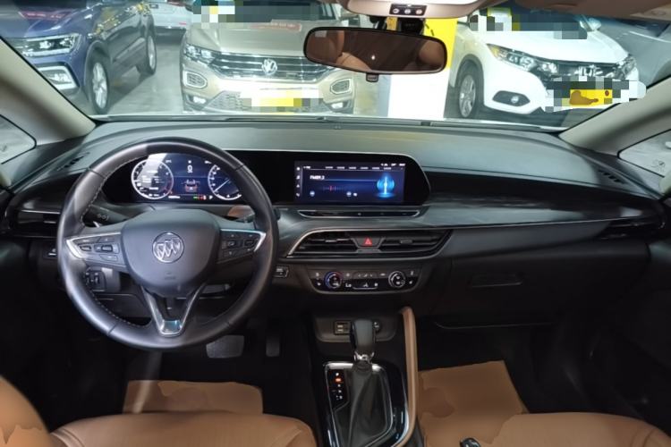 Used Buick GL6 2021 323T Mild Hybrid Connect Luxury Model Center Console