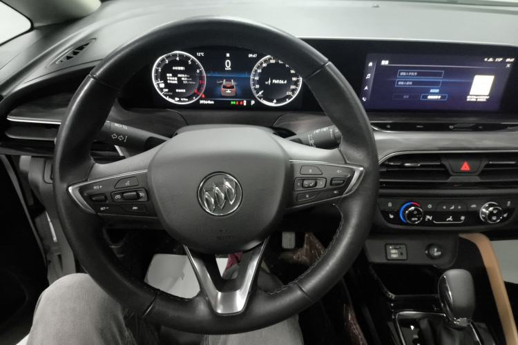 Used Buick GL6 2021 323T Mild Hybrid Connect Luxury Model Center Console