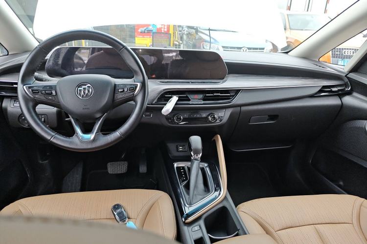 Used Buick GL6 2021 323T Mild Hybrid Connect Luxury Model Center Console