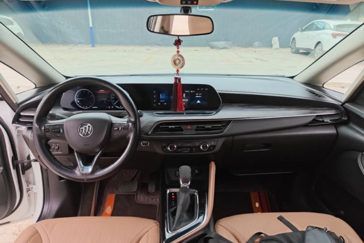 Used Buick GL6 2021 323T Mild Hybrid Connect Luxury Model Center Console