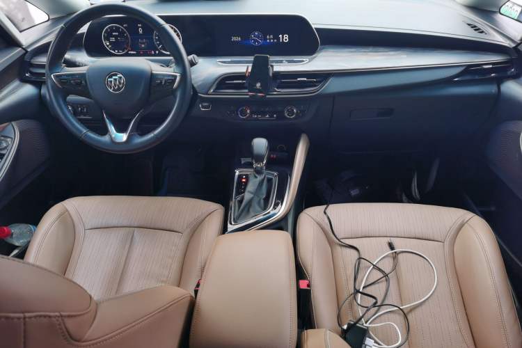 Used Buick GL6 2021 323T Mild Hybrid Connect Luxury Model Center Console