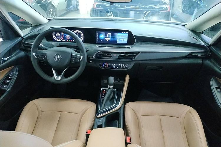 Used Buick GL6 2021 323T Mild Hybrid Connect Luxury Model Center Console