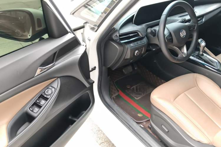 Used Buick GL6 2021 323T Mild Hybrid Connect Prestige Model Driver Seat