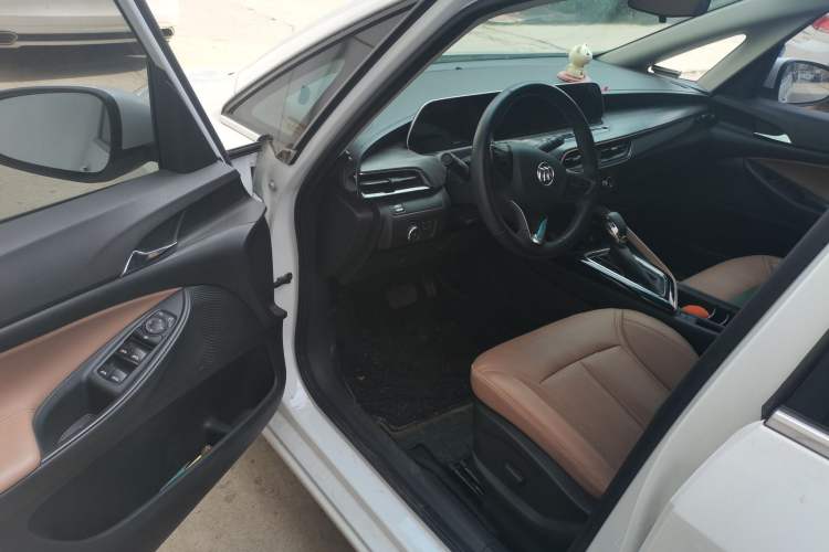 Used Buick GL6 2021 323T Mild Hybrid Connect Luxury Model Driver Seat