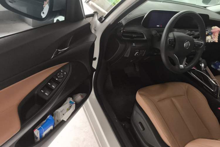 Used Buick GL6 2021 323T Mild Hybrid Connect Luxury Model Driver Seat