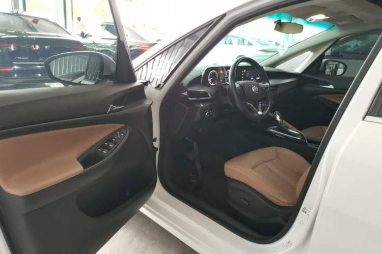 Used Buick GL6 2021 323T Mild Hybrid Connect Luxury Model Driver Seat