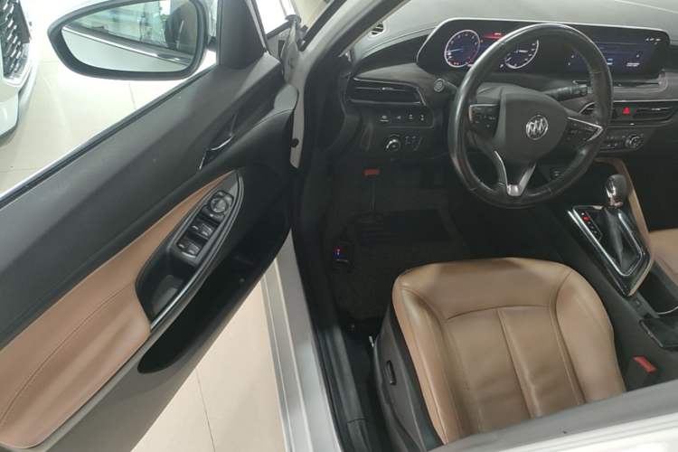 Used Buick GL6 2021 323T Mild Hybrid Connect Luxury Model Driver Seat