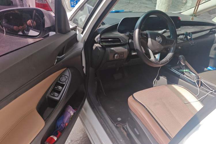Used Buick GL6 2021 323T Mild Hybrid Connect Luxury Model Driver Seat