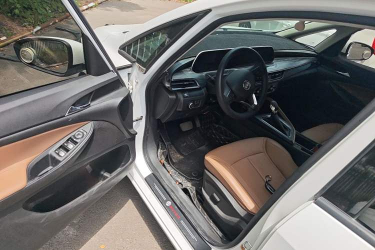 Used Buick GL6 2021 323T Mild Hybrid Connect Luxury Model Driver Seat