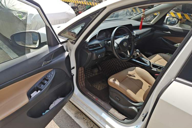 Used Buick GL6 2021 323T Mild Hybrid Connect Luxury Model Driver Seat