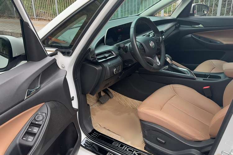 Used Buick GL6 2021 323T Mild Hybrid Connect Luxury Model Driver Seat