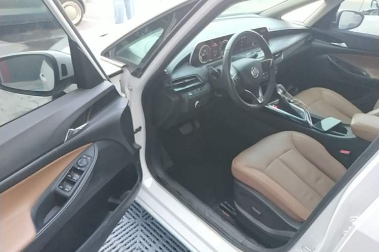Used Buick GL6 2021 323T Mild Hybrid Connect Prestige Model Driver Seat