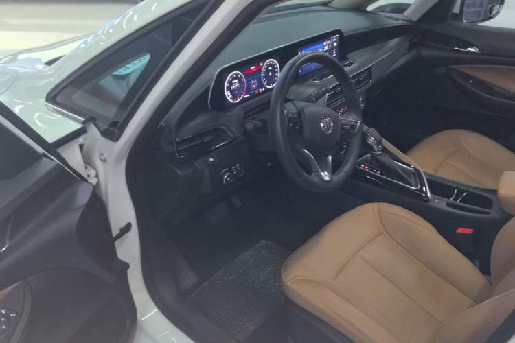 Used Buick GL6 2021 323T Mild Hybrid Connect Luxury Model Driver Seat