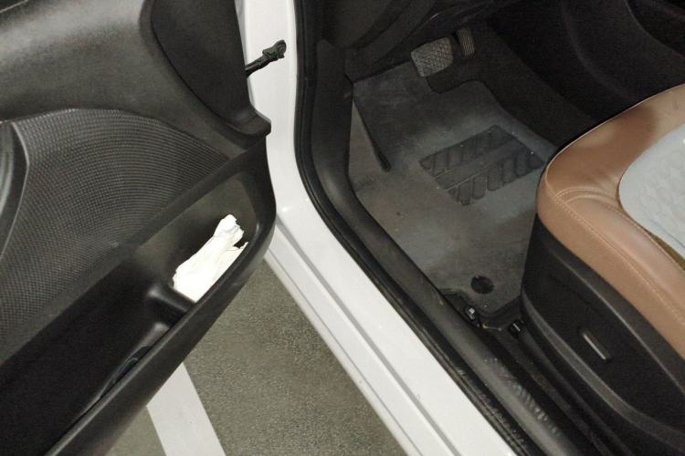 Used Buick GL6 2021 323T Mild Hybrid Connect Luxury Model Driver Seat