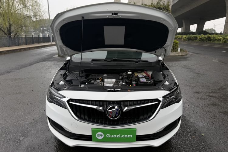 Used Buick GL6 2021 323T Mild Hybrid Connect Luxury Model Engine Bay