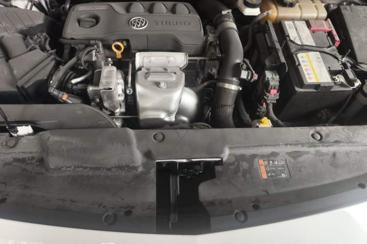 Used Buick GL6 2021 323T Mild Hybrid Connect Luxury Model Engine Bay