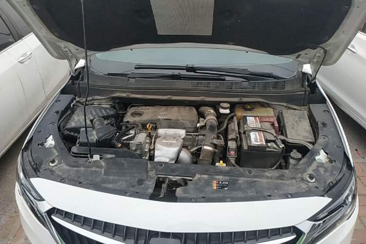 Used Buick GL6 2021 323T Mild Hybrid Connect Luxury Model Engine Bay