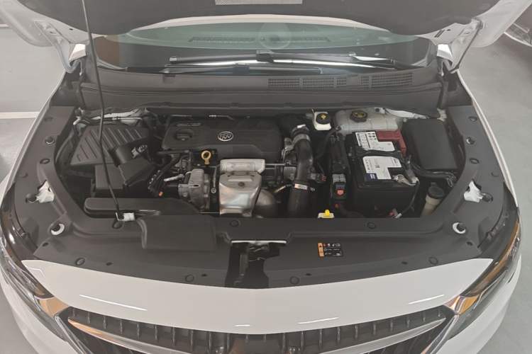 Used Buick GL6 2021 323T Mild Hybrid Connect Luxury Model Engine Bay