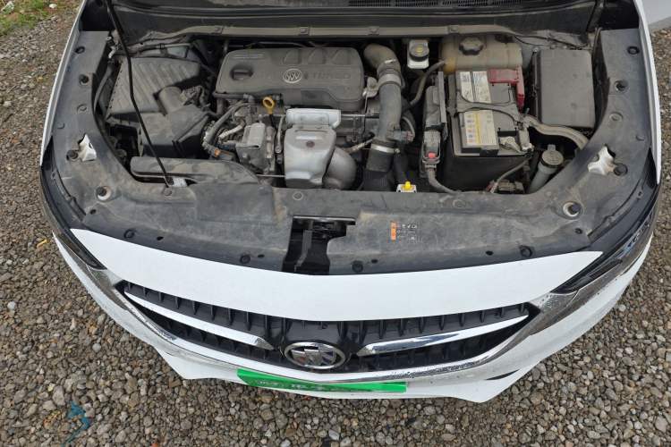 Used Buick GL6 2021 323T Mild Hybrid Connect Luxury Model Engine Bay