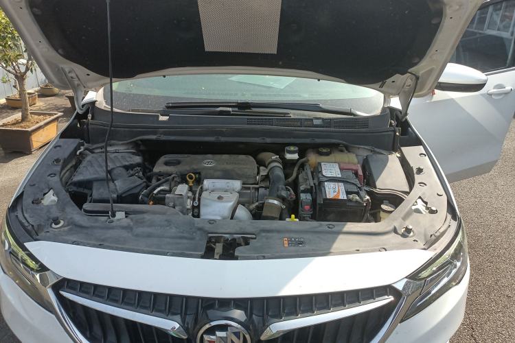 Used Buick GL6 2021 323T Mild Hybrid Connect Luxury Model Engine Bay