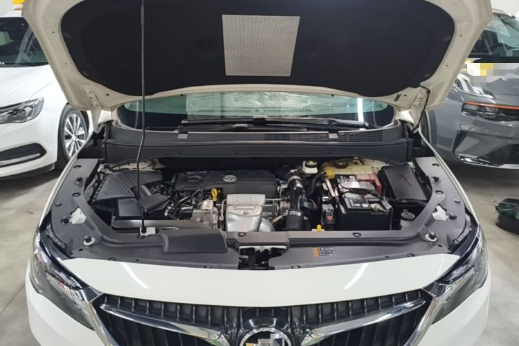 Used Buick GL6 2021 323T Mild Hybrid Connect Luxury Model Engine Bay