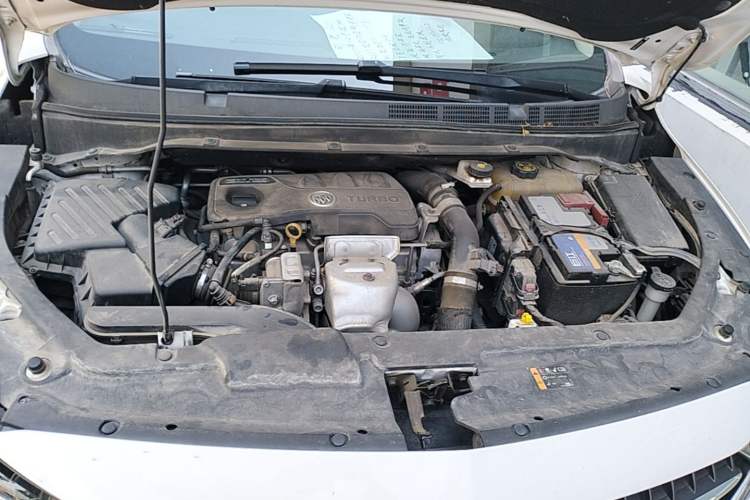Used Buick GL6 2021 323T Mild Hybrid Connect Prestige Model Engine Bay